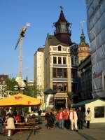 Leipzig Zwischen Baukr�nen und Imbi�schirmen findet man in Leipzig so manches sch�ne Geb�ude, 03.05.08
