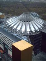 Neuere Architektur und Bauwerke Das Sony-Center in Berlin von oben