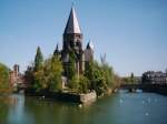 metz Metz: Insel mit Kirche in der Stadtmitte.