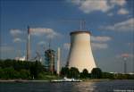 Duisburg Duisburg am 07.05.2008 - Neubau Block 10 Heizkraftwerk Walsum. Davor auf dem Rhein die F�hre 'GL�CK AUF', die Walsum mit Orsoy verbindet.