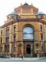 historische Architektur und Bauwerke Ehemaliges POSTFUHRAMT in Berlin, Foto vo 2007