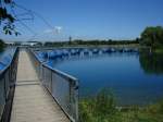 Freiburg-Seepark, Fussg�ngerbr�cke auf hohlen ...  rainer ullrich 24.06.2008