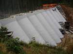 Wasserkraftanlagen Linachtalsperre-Generalsanierung 2006 (das Weisse ist eine Kunststoffbeschichtung auf der Wasserseite )