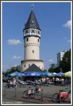 Frankfurt am Main Frankfurt am Main 06.06.2008 Die Bockenheimer Warte, einer der im 15. Jahrhundert errichteten vier Wartt�rme der Frankfurter Landwehr, die von 1434 bis 1435 zur Verst�rkung der Landwehr errichtet wurde. Das Wahrzeichen Bockenheims liegt aber gar nicht in diesem Stadtteil, sondern genau betrachtet ganz knapp hinter der Stadtteilgrenze im Stadtteil Westend. 