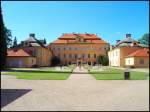 Das Schloss Krsn Dvůr (deutsch Schnhof) liegt in der Gemeinde Krsn Dvůr im okres Louny, Tschechien.