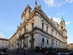 Die St.-Nikolaus-Kirche wurde von 1703 bis 1755 erbaut und zhlt zu den bedeutendsten barocken Kirchenbauten Europas.