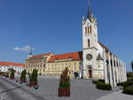 Keszthely, gotische Pfarrkirche zu unseren lieben Frau, erbaut bis 1386, um 1747 barockisiert, neogotischer Kirchturm aus dem 19.