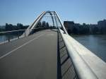 Weil am Rhein,  die lngste Fugngerbrcke der Welt mit 238m Spannweite verbindet Deutschland mit Frankreich, eingeweiht 2007,  Juni 2010