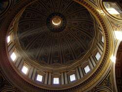 Rom, Petersdom, doppelschalige Kuppel ber der Vierung.