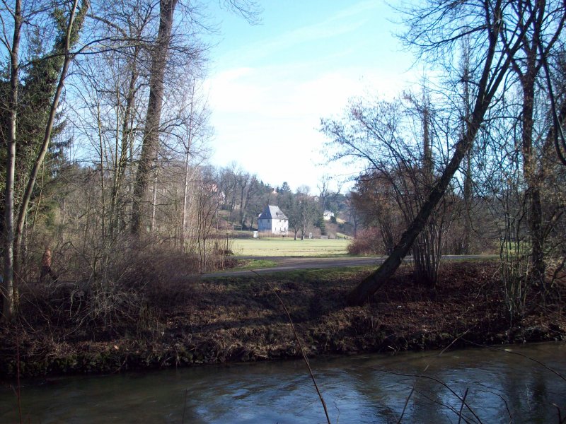 Weimar, Blick zum Goethe Gartenhaus, im Vordergrund die Ilm.
(10.02.2008)