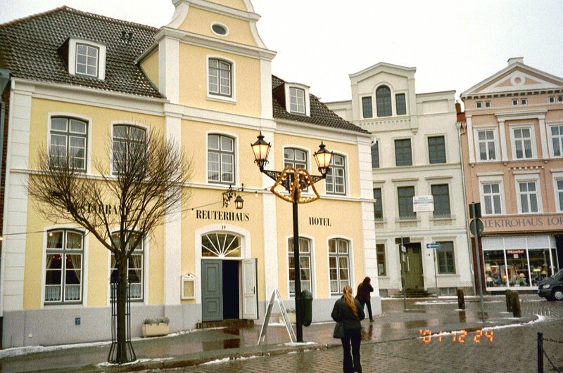 WISMAR, Reuterhaus (Hotel) am 24.12.2001