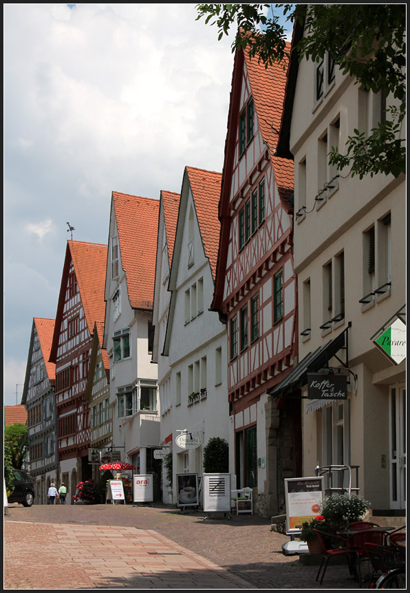 . Altstadt Bietigheim - Häuserzeile in der Schieringerstraße. 04.06.2011 (Matthias)