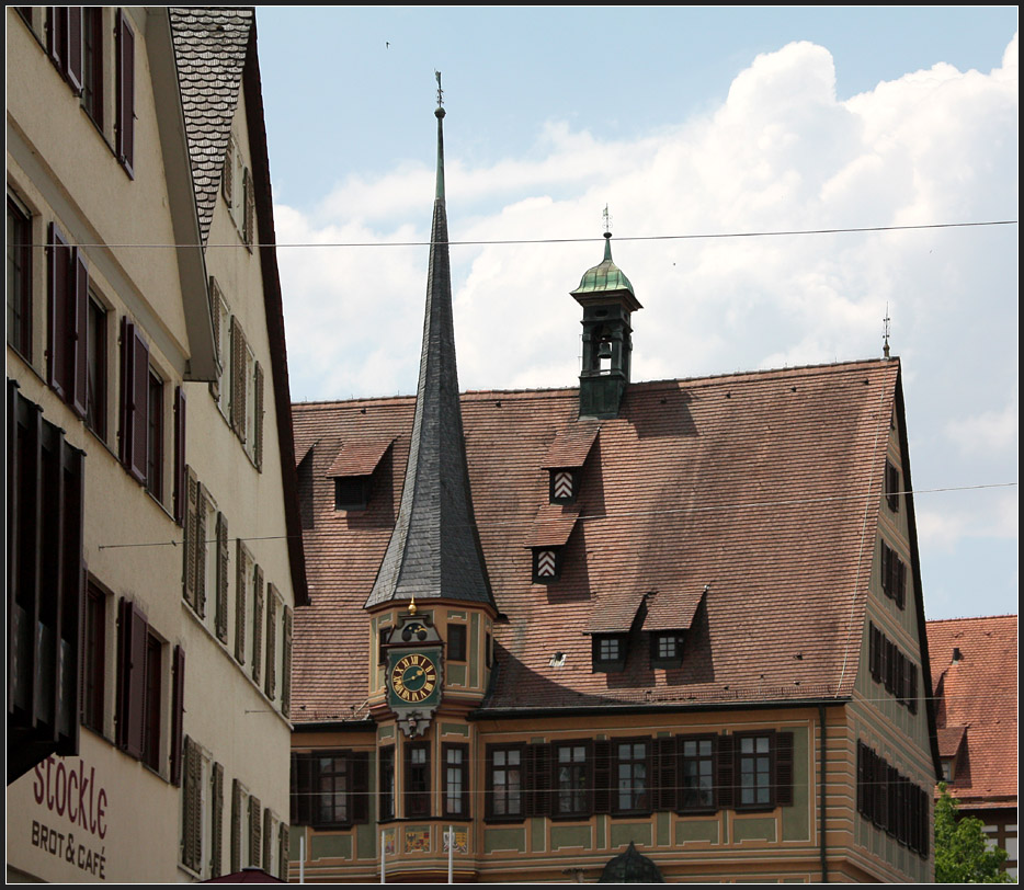 . Altstadt Bietigheim - Teilansicht des Rathauses, Baujahr 1507 am Marktplatz. 04.06.2011 (Matthias)