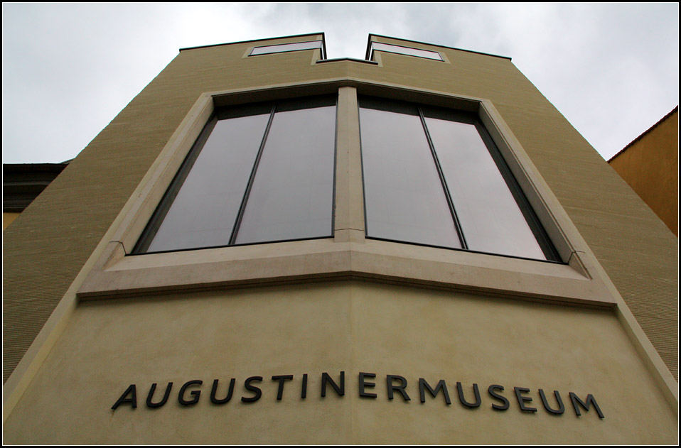 . Augstinermuseum Freiburg: Detailansicht des neuen Foyergebudes. 18.09.2010 (Matthias)