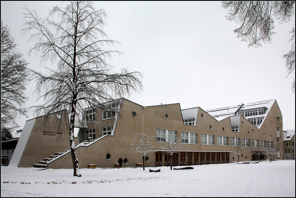 . Bildungszentrum Aschersleben - 

Nach den Plnen der Stuttgarter Architekten Lederer, Ragnarsdttir, Oei (LRO-Architekten) entstand im Zuge IBA Stadtumbau 2010 dieses Bildungszentrum in der Innenstadt von Aschersleben. 

siehe auch:
http://architektur.startbilder.de/name/galerie/kategorie/architekten~lederer-ragnarsdttir-oei~2010-bildungszentrum-aschersleben.html

19.03.2013 (Matthias)