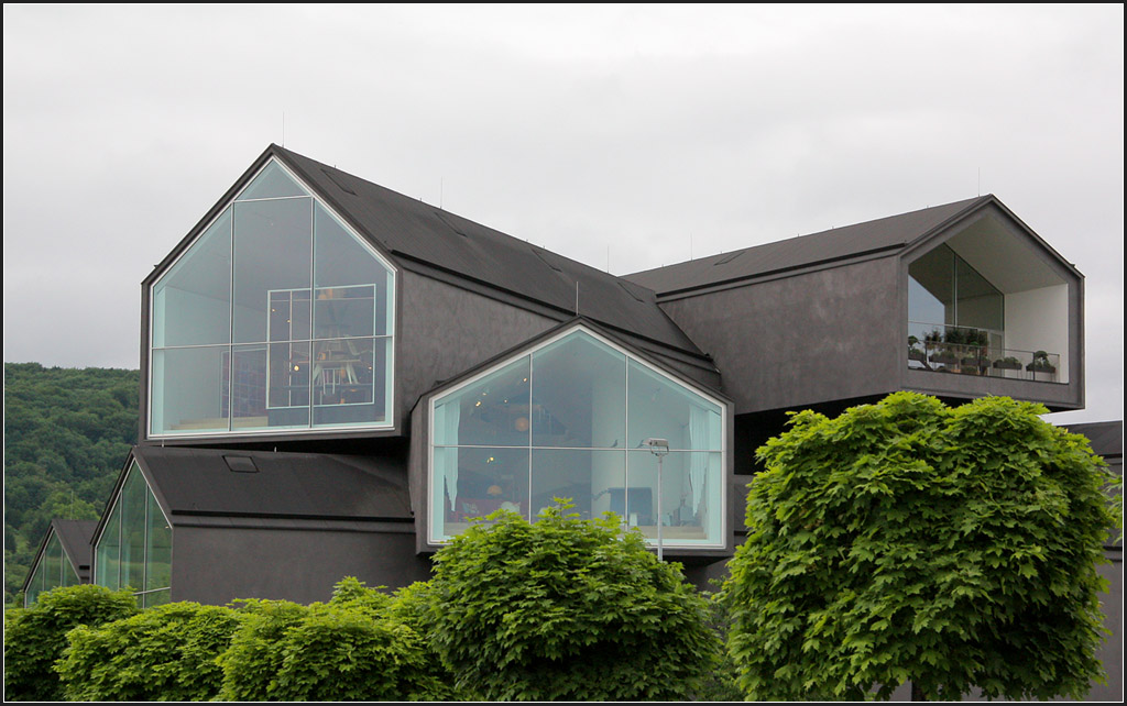 . Huserhaufen - Vitrahaus in Weil am Rhein von Herzog & de Meuron. 20.06.2013 (Matthias)