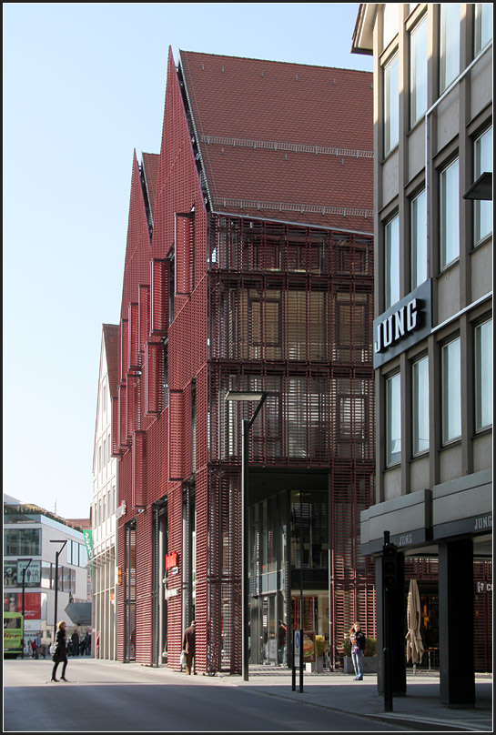 . Haus der Museumsgesellschaft Ulm - Unten befinden sich Lden und ein Caf, darber Bros und Praxisrume und unter dem Dach die Rume der Museumsgesellschaft. 02.03.2011 (Matthias)