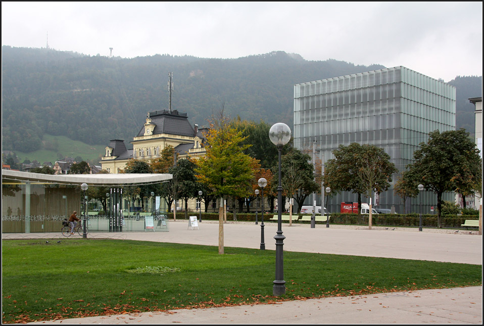 . Kunsthaus Bregenz: Ansicht von der Seeseite. Architekt: Peter Zumthor, Fertigstellung: 1997. 14.10.2010 (Matthias)