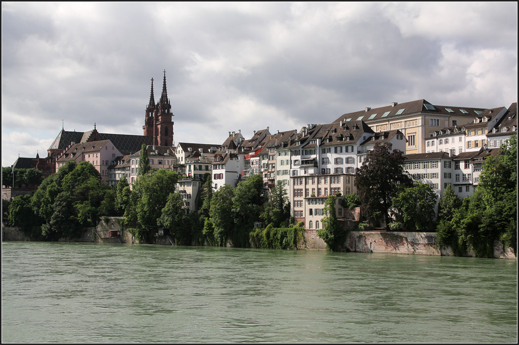 . Stadt und Fluss - Basel am Rhein, mit dem Mnster. 22.06.2013 (Matthias)