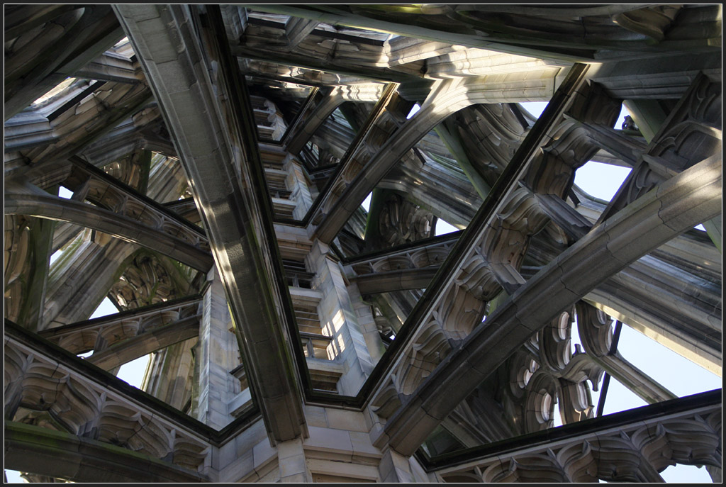 . Verwirrend - Gotische Baukunst, im Turm des Ulmer Mnsters, 28.12.2011 (Matthias)