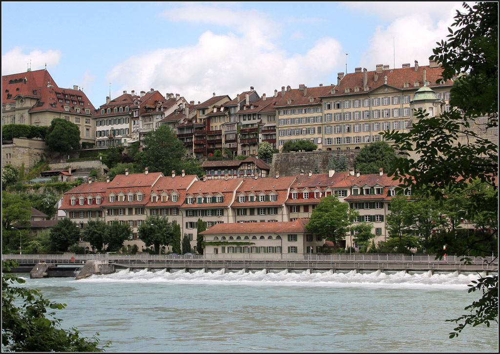 . Weltkulturerbe - Die Altstadt von Bern mit der Aare im Vordergrund. 21.06.2013 (Matthias)