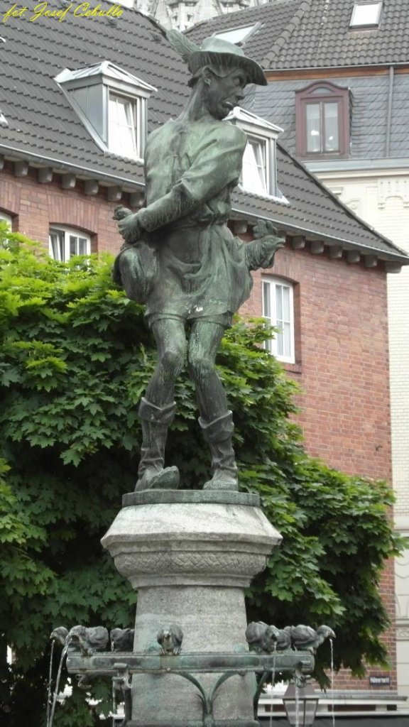 21.06.2012, Aachen - Der Hhnerdiebbrunnen, 1913 (Erstguss); 1953 (Neuguss), Knstler: Hermann Joachim Pagels