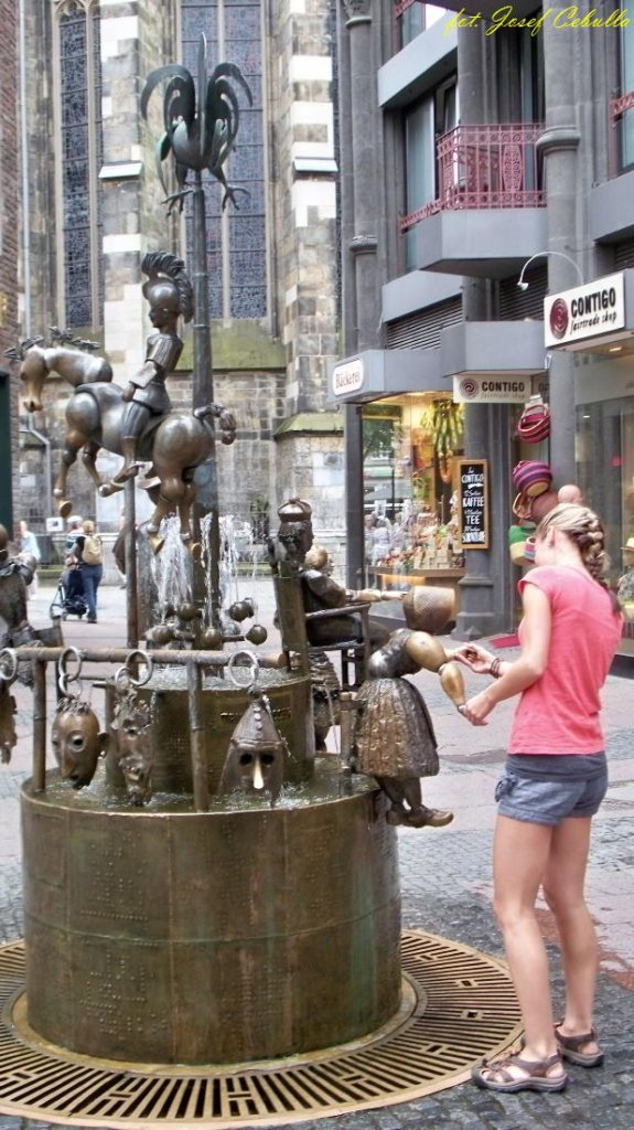 21.06.2012, Aachen - Puppenbrunnen, Baurahr: 1975, Knstler: Bonifatius Stirnberg