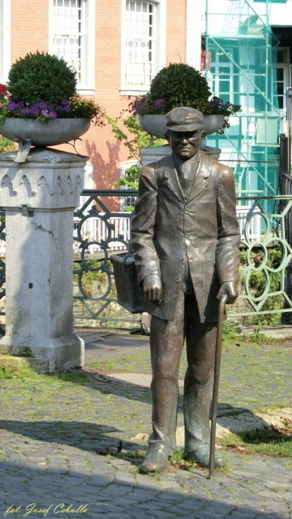 26.07.2012-Monschau - Maaens Pulche - Denkmal