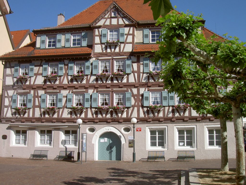 Aalen, Brgerspital, erbaut 1702 am Spritzenhausplatz (01.06.2008)