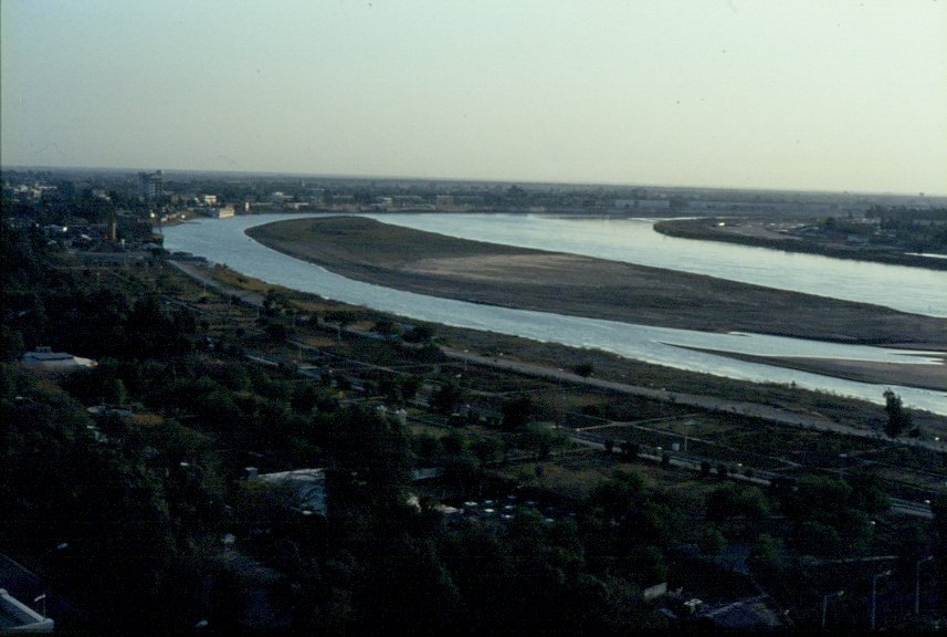 Abendstimmung am Euphrat in Bagdad im Januar 1984