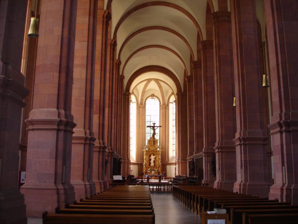 Abtei Himmerod in der Eifel,
Innenansicht der Kirche,
Mai 2005