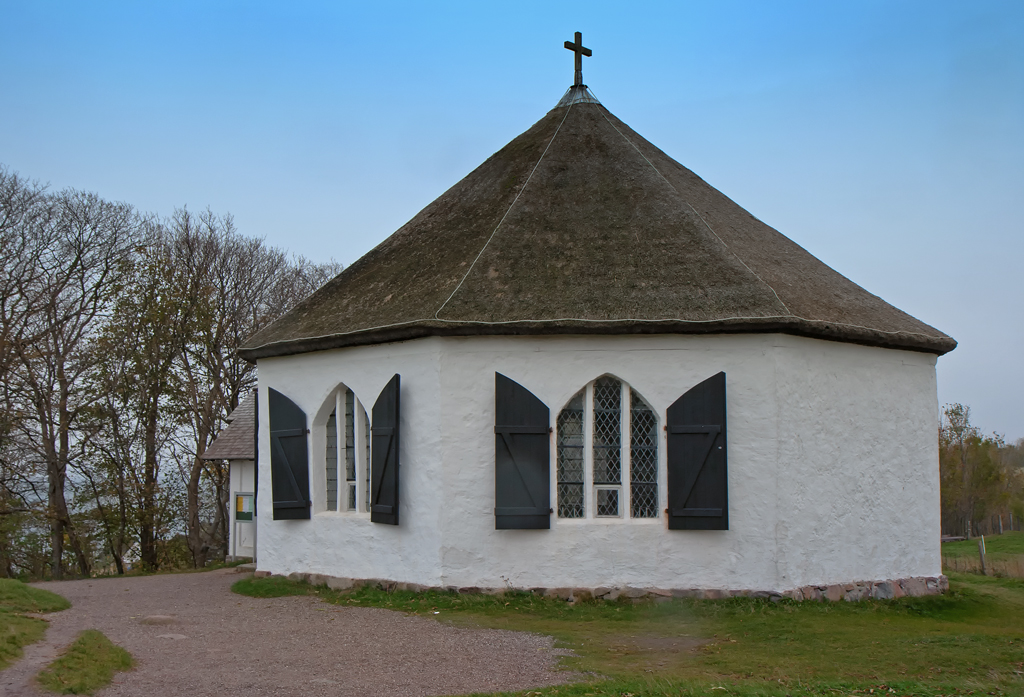 Achteckige Uferkapelle in Vitt auf der Insel Rügen in der Nähe des Kap Arkonas. - 27.10.2010
