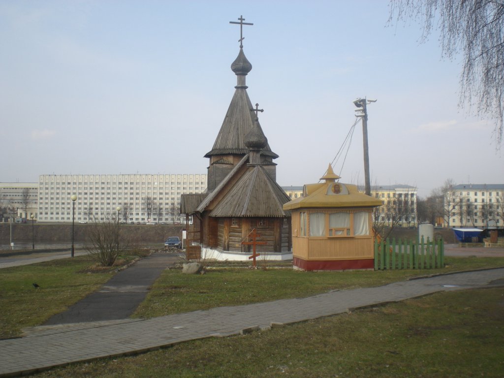 Aleksandr-Nevskij-Kirche. 05.04.2010. 