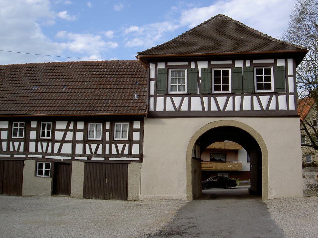 Alfdorf, Schlosstor zum Unteren Schloss (26.04.2012)