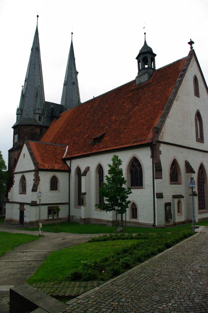 Alfeld / Leine, St. Nikolai Kirche am Kirchplatz, erbaut ab dem 15. Jahrhundert, 
Kreis Hildesheim (11.05.2010)