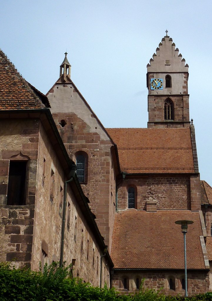 Alpirsbach, Blick auf die Klosterkirche von Sden, Juni 2012