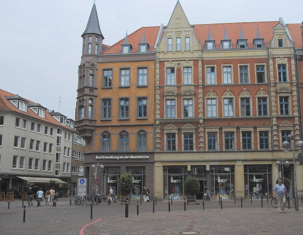 Altes Haus, mit  Buchhandung der Markiche  in Hannover, am 26.07.2010