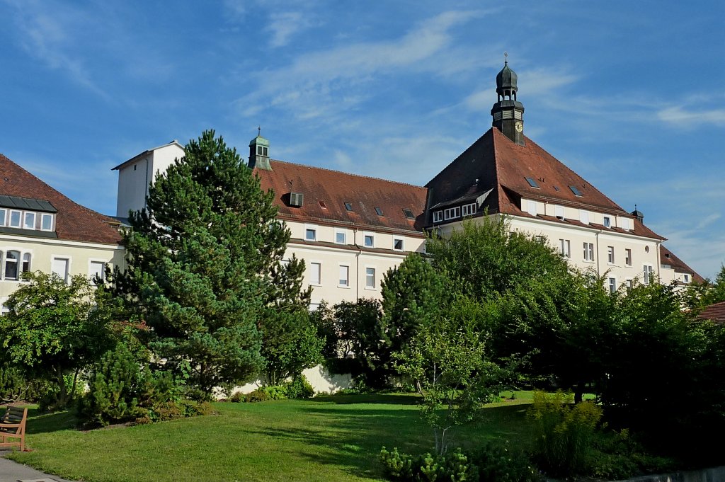 Altshausen, der Wohnpark St.Josef, eine groe Wohneinrichtung fr Senioren, Aug.2012