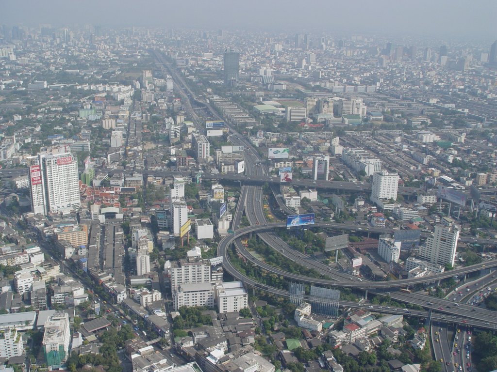 Am 14.01.2011 Blick vom Baiyoke Tower 2 auf Bangkok.