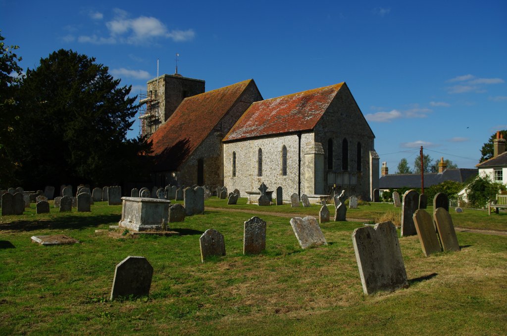 Amberley, Frhgotische St. Michael Kirche, erbaut im 12. Jahrhundert 
(02.10.2009)