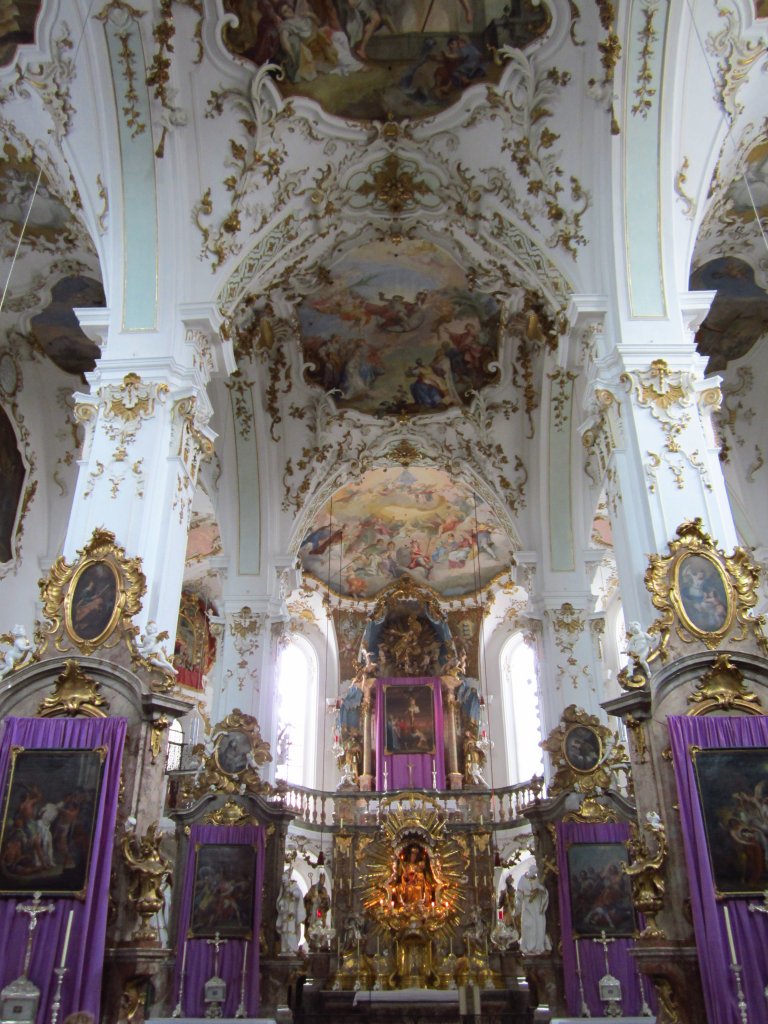 Andechs, Altre der Klosterkirche, Stuck und Deckenbilder von Johann Zimmermann, 
4 Nebenaltre von Johann Baptist Straub (04.03.2012)