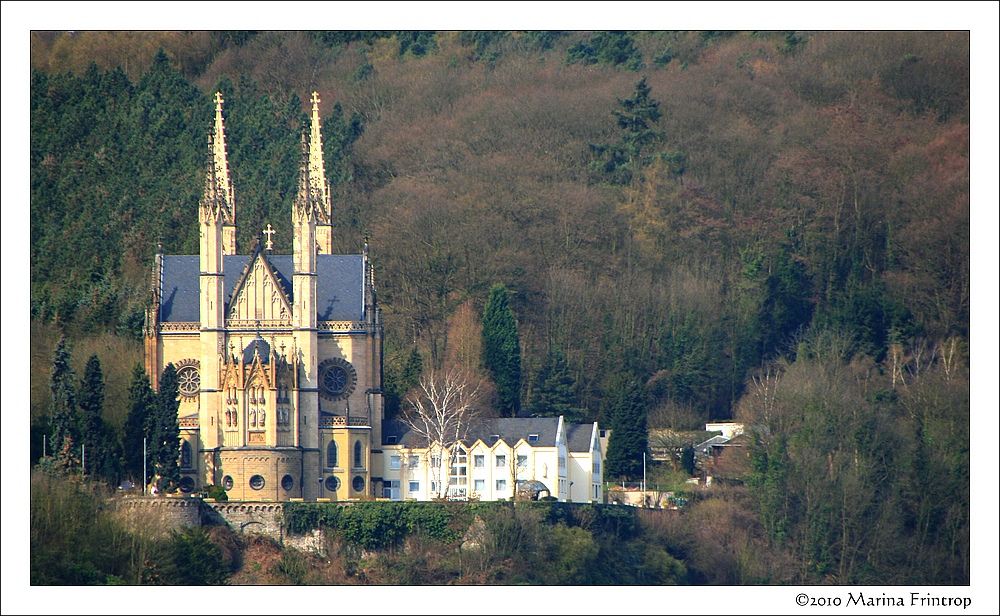 Apollinariskirche oberhalb von Remagen. Infos: http://de.wikipedia.org/wiki/Apollinariskirche