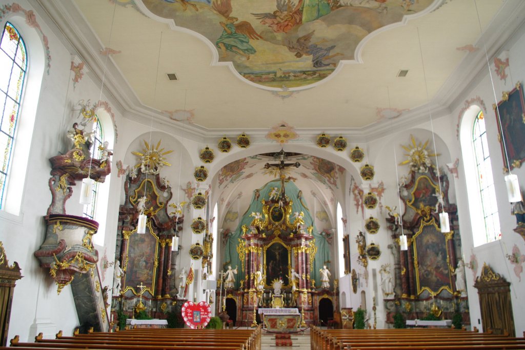 Arnach, Altre und Kanzel der St. Ulrich Kirche (14.03.2012)