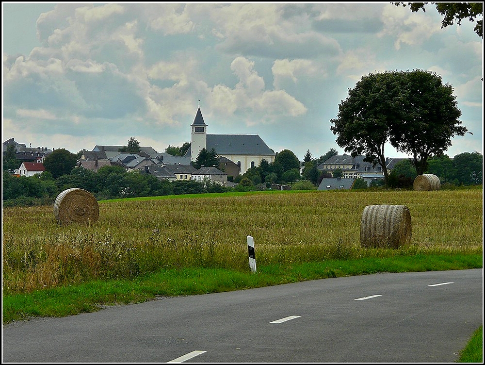 Aussicht auf das Dorf Heinerscheid am 13.08.2010. (Jeanny)