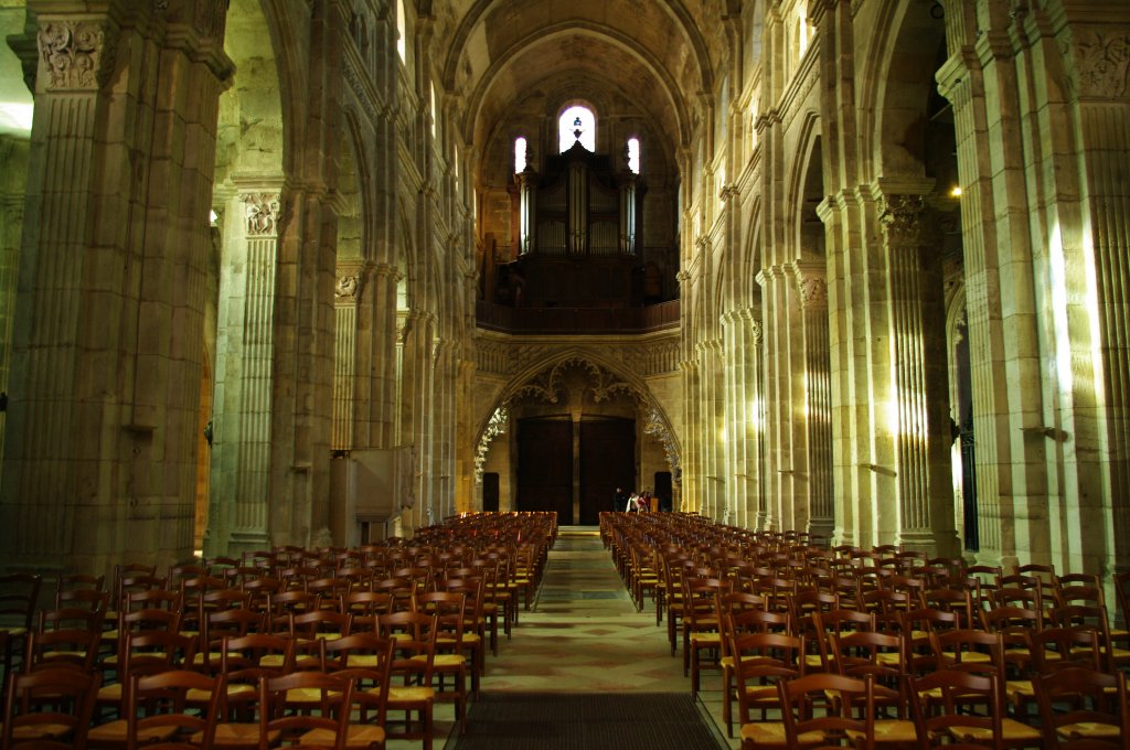Autun, Kathedrale St. Lazare, erbaut ab 1120 (19.10.2009)