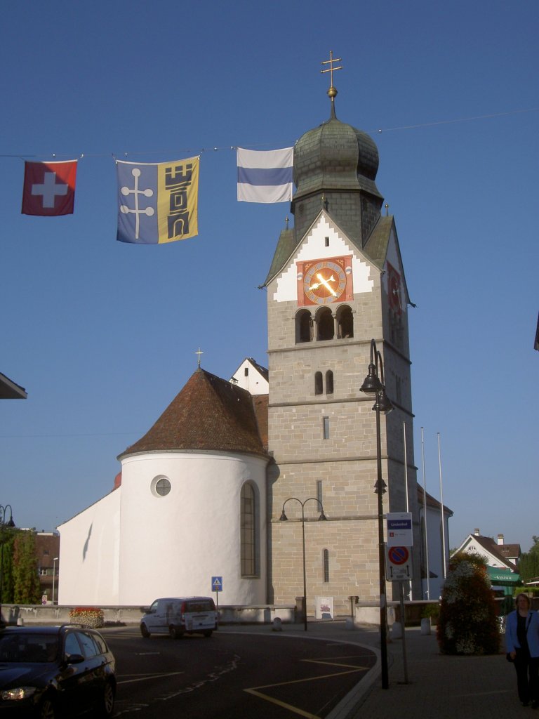 Baar, Kath. St. Martin Kirche, erbaut im 14. Jahrhundert, das Kirchenschiff wurde 
von 1771 bis 1777 barockisiert, Kanton Zug (09.08.2010)
