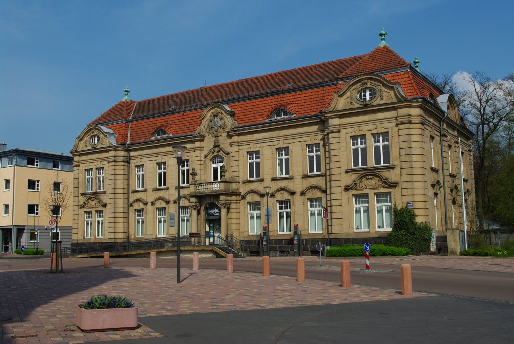 Bad Arolsen, Palais von Canstein, erbaut 1743, jetziges Rathaus der Stadt, 
Kreis Waldeck-Frankenberg (12.04.2009)