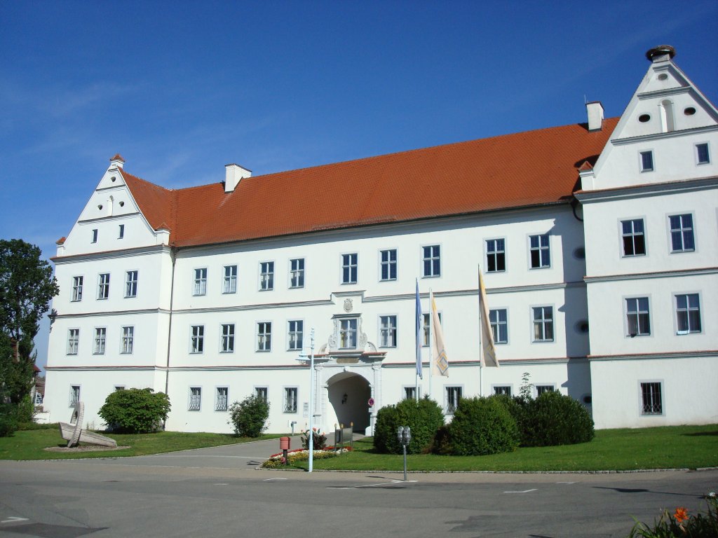 Bad Buchau / Oberschwaben,
das Schlo, heute Kurklinik,
Aug.2008