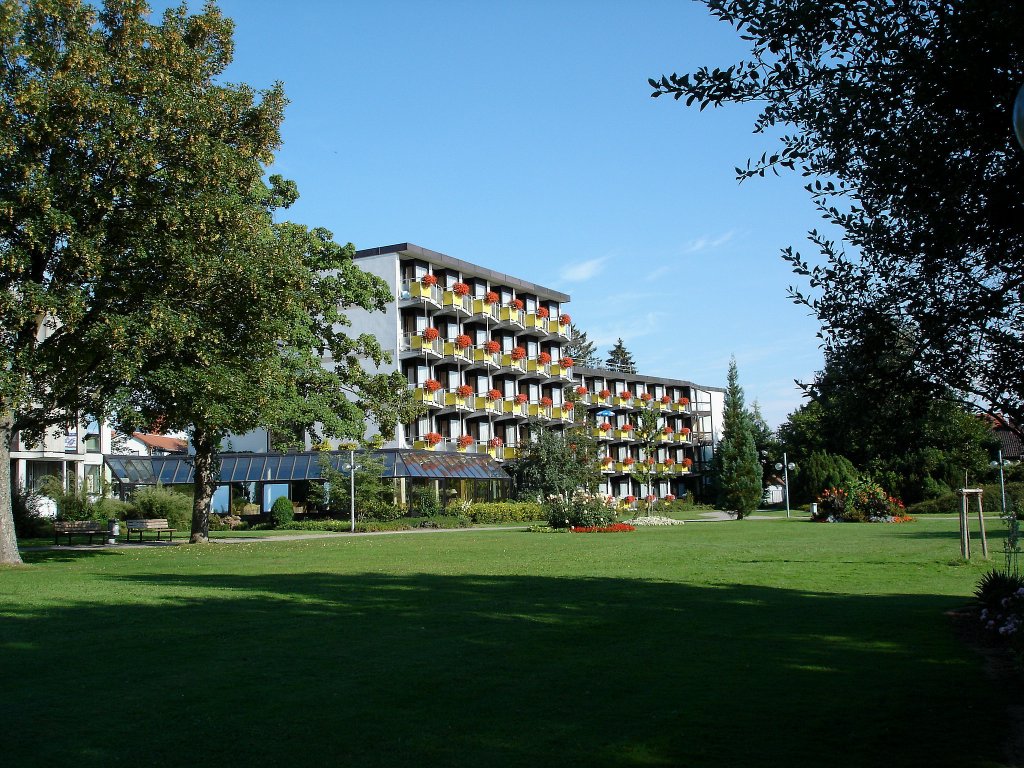 Bad Buchau in Oberschwaben, Teil der Kurklinik, Aug.2008