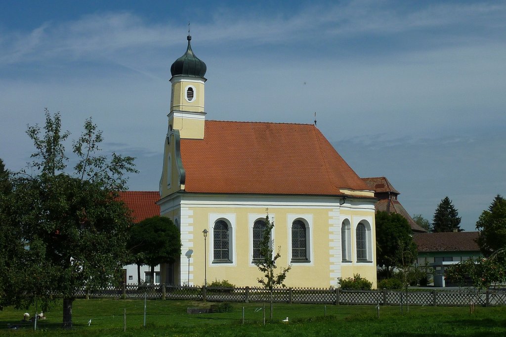 Bad Buchau, im Ortsteil Kappel steht die Wuhrkapelle, Aug.2012